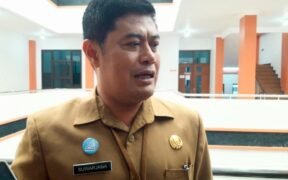 Kepala Disdikbud Kota Malang, Suwarjana, menegaskan insentif bagi guru PAUD tidak akan mengalami penurunan pada tahun 2026 mendatang