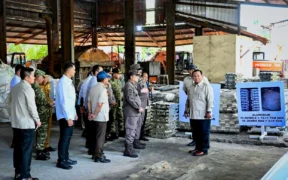 Presiden Prabowo Subianto mengungkapkan bahwa kerugian negara akibat aktivitas tambang ilegal di Bangka Belitung (Babel) mencapai sekitar Rp300 triliun