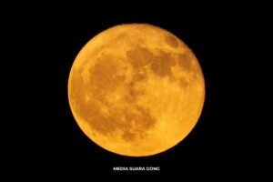 Apa Itu Supermoon Hunters Moon 2025?