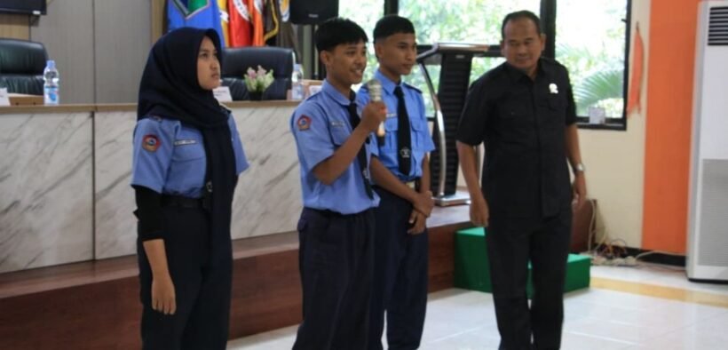 Satpol PP Goes to School