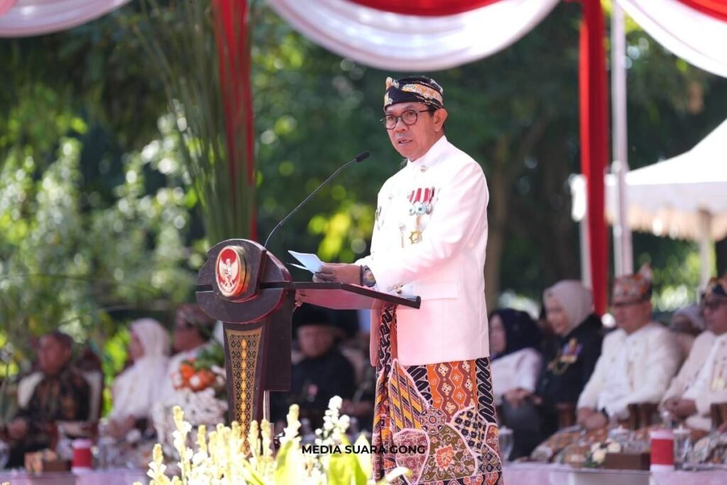 Batu Lagi Ultah Nih 24 Tahun Tetap Sae!