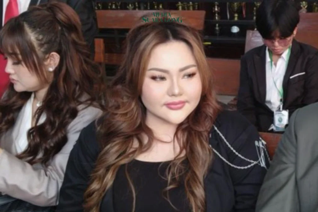 Bareskrim Polri resmi menetapkan selebgram Lisa Mariana sebagai tersangka dalam kasus dugaan pencemaran nama baik Ridwan Kamil