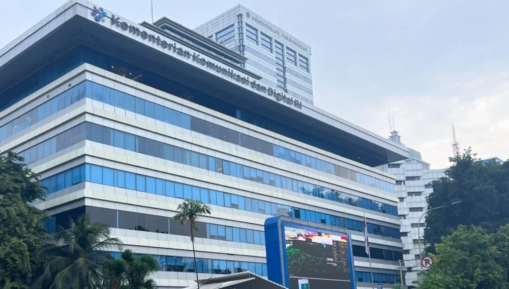 Sering ditemukan Kecurangan, Komdigi mendorong penerapan verifikasi biometrik sebagai standar baru registrasi kartu SIM