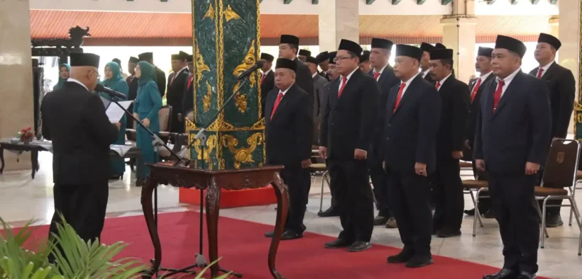 Bupati Malang melantik 15 pejabat JPTP, termasuk 11 yang dimutasi. Perubahan signifikan terjadi di Dinas Pendidikan, Dispora, hingga Inspektorat.