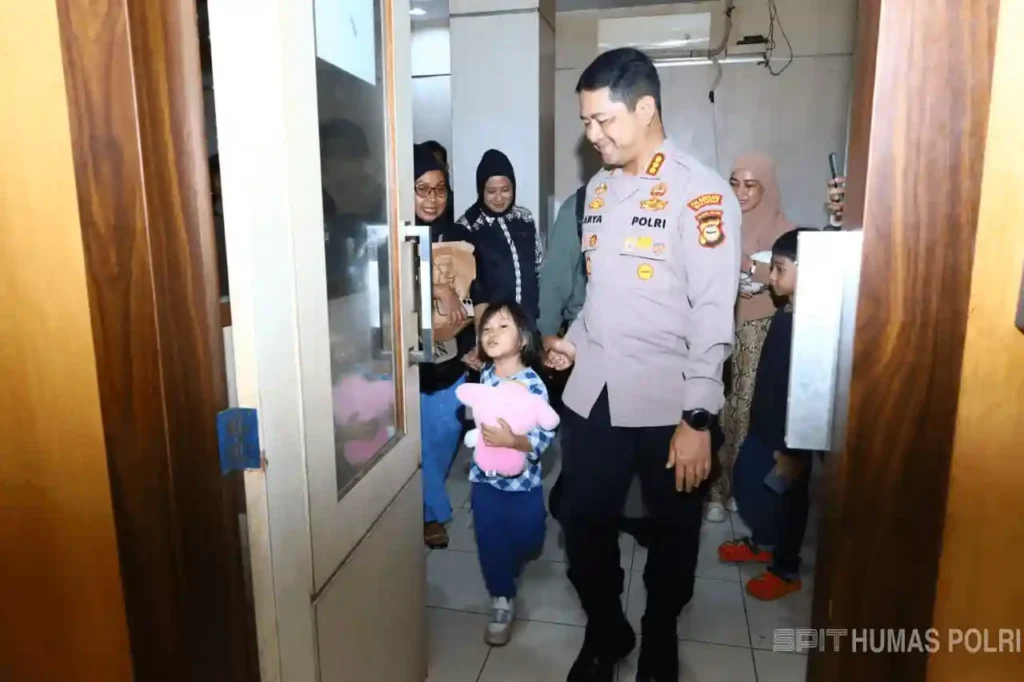 Kasus penculikan balita Bilqis asal Makassar menguak jaringan perdagangan anak lintas daerah. Korban ditemukan selamat di Jambi setelah dijual ke Suku Anak Dalam seharga Rp 80 juta