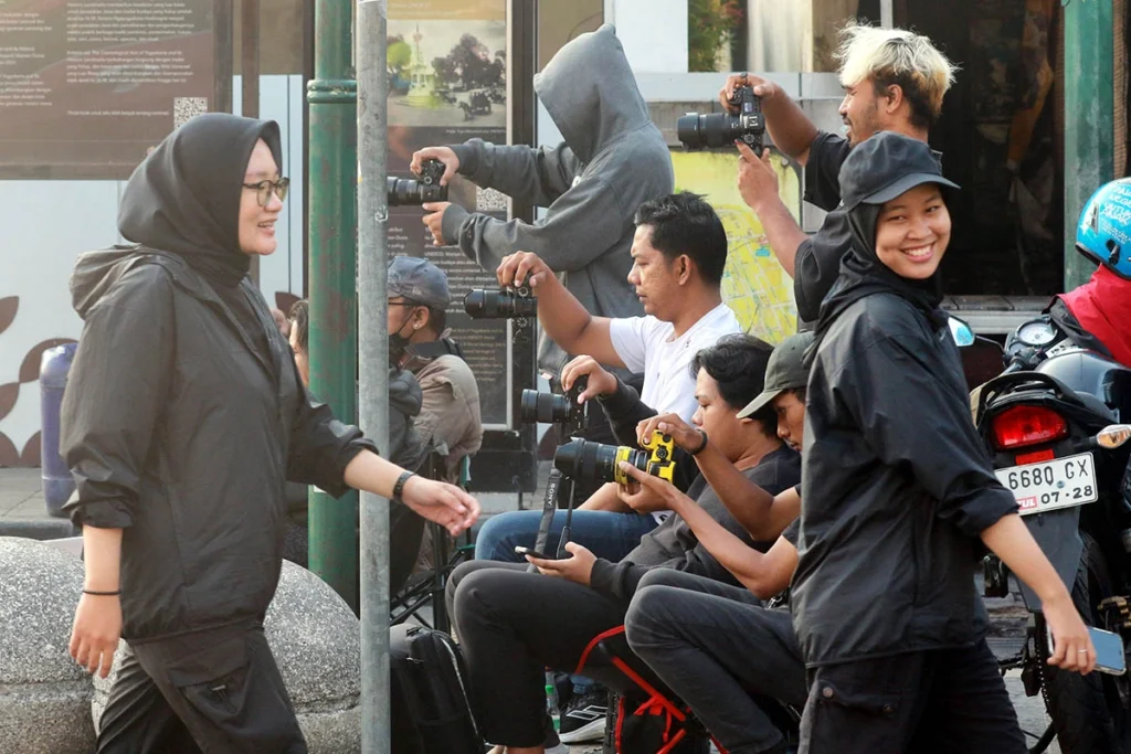 Kemkomdigi) akan memanggil pihak penyelenggara sistem elektronik (PSE) dari aplikasi FotoYu, buntut dari maraknya fenomena fotografer
