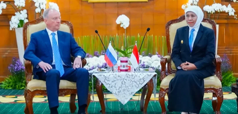 Gubernur Khofifah Sambut Penasihat Presiden Rusia, Bahas Peluang Kerja Sama Maritim dan Pendidikan