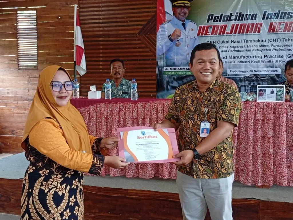 Pemkab Probolinggo Dorong Industri Kerajinan Kerang Naik Kelas Lewat Pelatihan Berbasis GMP