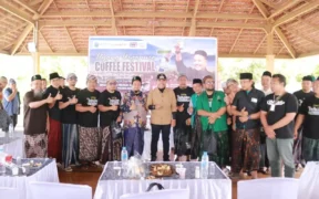 Bupati Probolinggo dr. Mohammad Haris, MARS atau yang akrab disapa Gus Haris, menerima kunjungan silaturahim dari komunitas Aspirasi Para Gus (Asparagus) se-Jawa Timur.