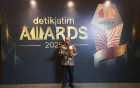 Bank Jatim meraih Anugerah Program Bisnis Terpuji dalam ajang detikJatim Awards 2025