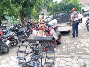 25 Kelompok Tani di Jombang Terima Bantuan Alsintan