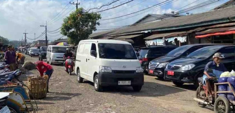 Pemkot Malang akan memperbaiki akses utama dan jalan sirip di kawasan Pasar Gadang senilai total Rp14,9 miliar.