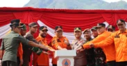 Polres Batu menyiagakan Pamapta untuk menghadapi ancaman bencana hidrometeorologi di musim hujan. Kapolres AKBP Andi Yudha Pranata menegaskan Pamapta siap bertugas bersama BPBD, TNI-Polri, dan relawan guna menjaga keselamatan warga Kota Batu.