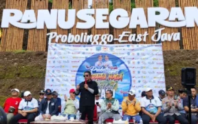 Festival Dayung Ranu Segaran 2025 menghadirkan lomba perahu naga dan SUP, jadi momentum peningkatan sport tourism dan Wisata Probolinggo