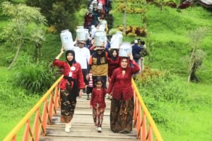 Festival Nyunggi Susu 2025 Hidupkan Tradisi Lereng Argopuro
