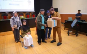 Pemkot Batu meningkatkan layanan kesehatan ramah lansia melalui pelatihan Basic Life Support bagi kader kesehatan di seluruh desa/kelurahan.