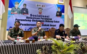 Pemkot Probolinggo gelar sosialisasi cukai untuk camat dan lurah guna menekan peredaran rokok ilegal dan memperkuat pengawasan wilayah.
