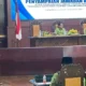 Wabup Fahmi menyampaikan jawaban eksekutif atas PU fraksi DPRD Probolinggo mengenai Raperda APBD 2026 dalam rapat paripurna.