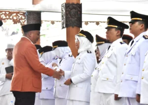 Bupati Situbondo Lantik 244 Pejabat ASN