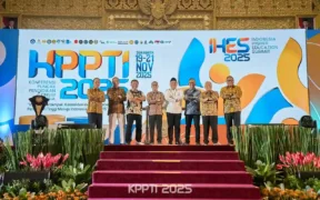 KPPTI 2025 Dibuka di Unesa, Mendiktisaintek: Kampus Harus Jadi Pusat Pertumbuhan Ekonomi