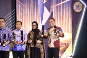 Pemkot Surabaya Raih Predikat “Unggul” di IKK Award 2025 dari LAN RIPemkot Surabaya Raih Predikat “Unggul” di IKK Award 2025 dari LAN RI