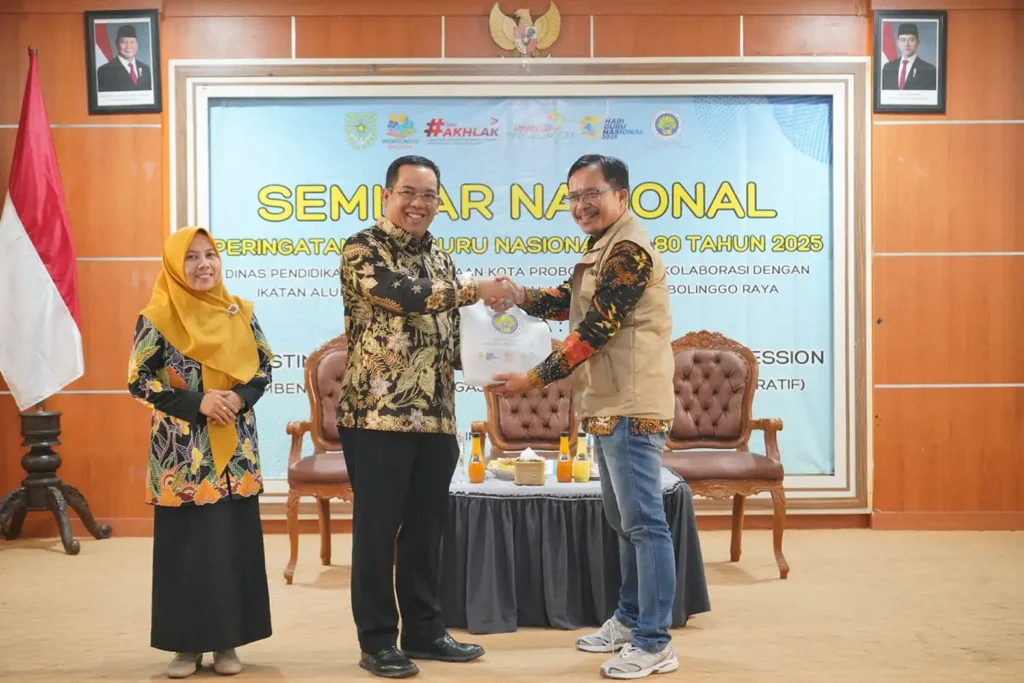 Seminar Nasional Hari Guru Probolinggo