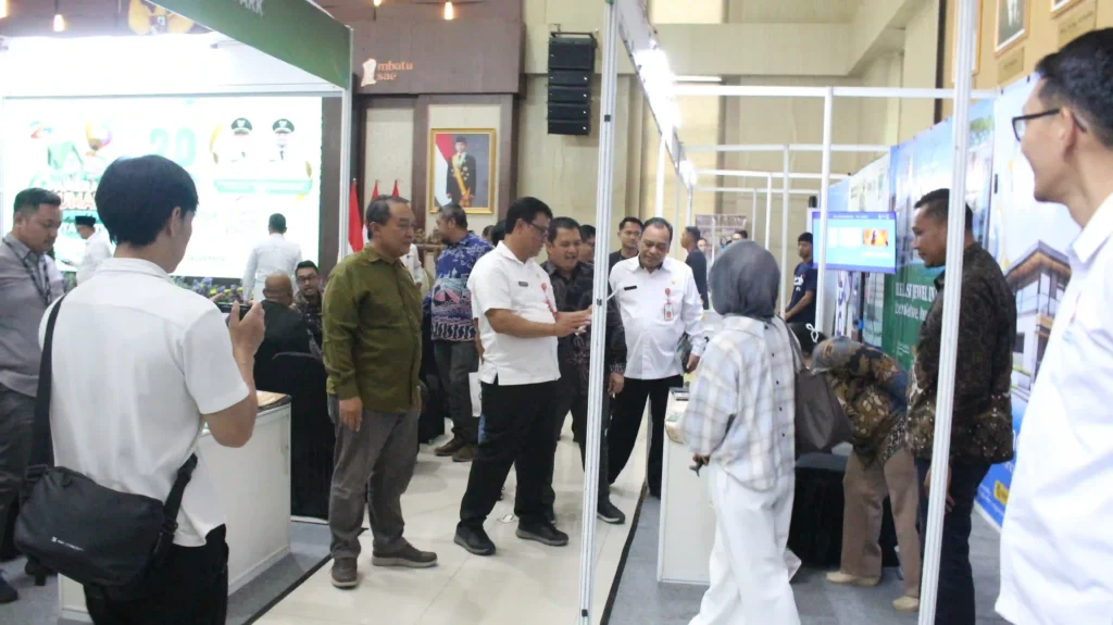 “Pameran Perumahan dan Perizinan di Kota Batu” yang berlangsung di Graha Pancasila, Balai Kota Among Tani, mulai Rabu (5/11/2025) hingga Minggu (9/11/2025).
