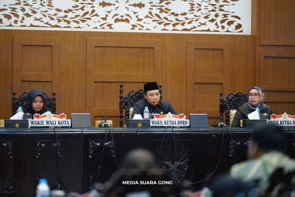 Rapat DPRD Bahas Raperda Penyertaan Modal Daerah Probolinggo