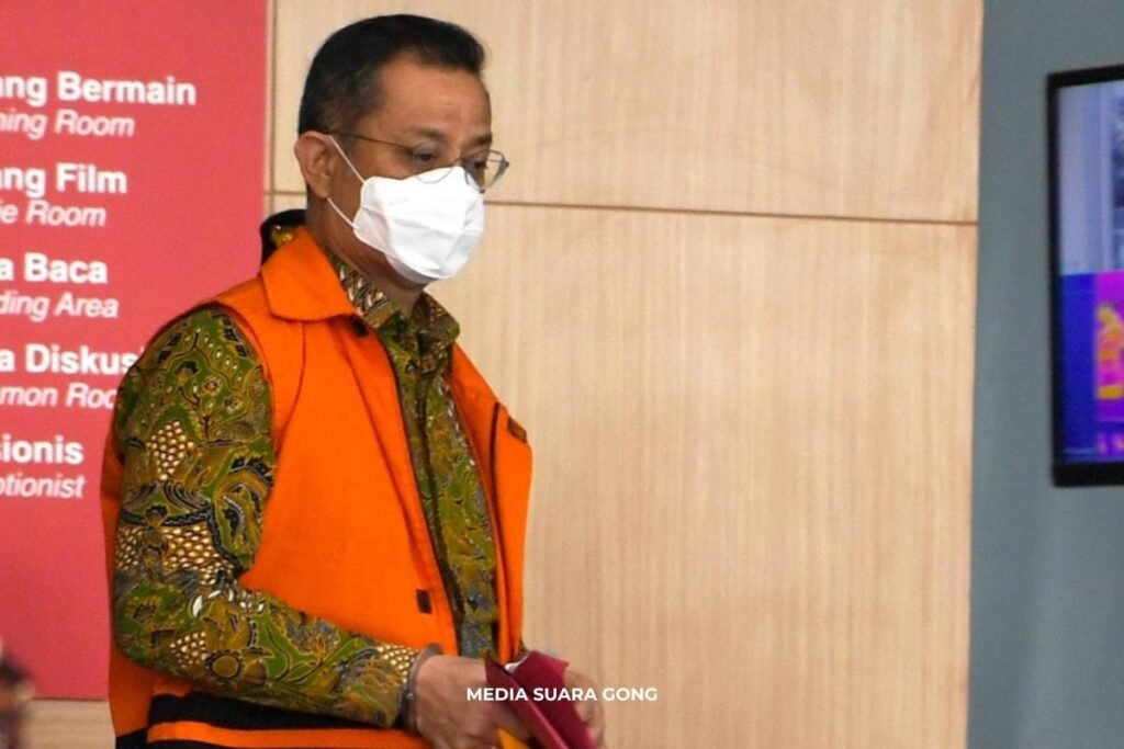 Juliari Batubara diperiksa KPK