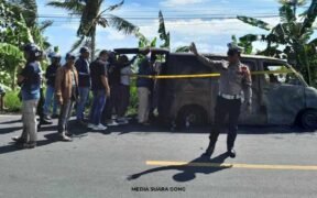 mobil pengisi ATM terbakar Polman
