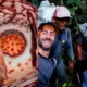 Penemuan bunga langka Rafflesia hasseltii di Sijunjung, Sumatera Barat, memantik perdebatan panas di dunia maya.