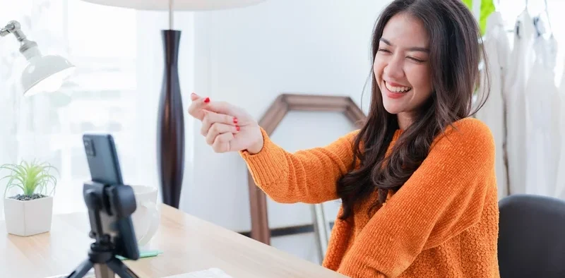 Direktur Penyidikan Digital Kementerian Komunikasi dan Digital (Komdigi), Irawati Tjipto, menanggapi wacana penerapan sertifikasi bagi konten kreator