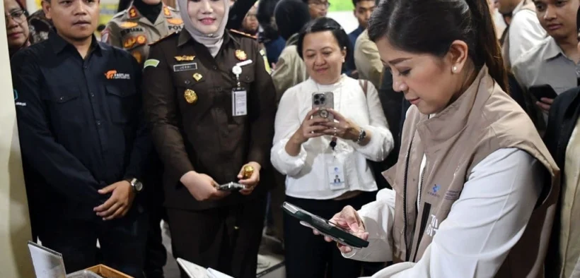 Pemerintah melalui Kemkomdigi mengaktifkan layanan internet berbasis satelit SATRIA-1 di 10 titik terdampak banjir