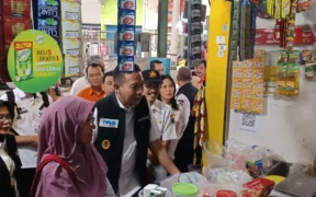 Wali Kota Malang Wahyu Hidayat sidak Pasar Gadang dan temukan kenaikan harga sejumlah komoditas jelang Nataru 2025.