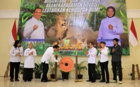DLH Kota Probolinggo meluncurkan inovasi FANS dan mengumumkan pemenang PROBOKASIH 2025 sebagai edukasi dan gerakan kampung rendah emisi.