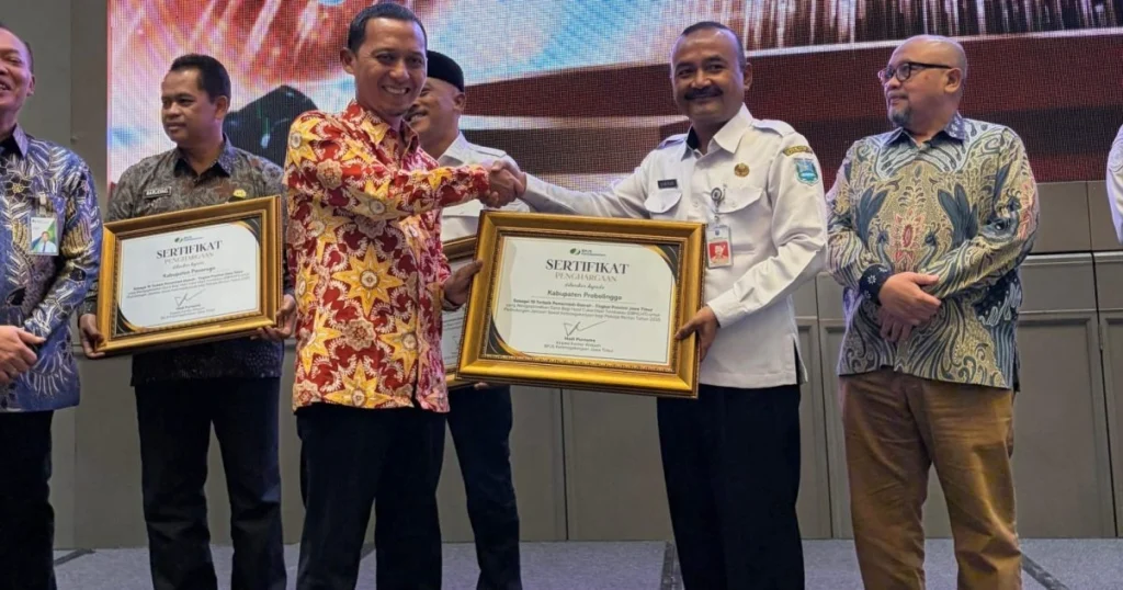 Probolinggo Raih Penghargaan DBHCHT 2025