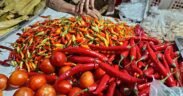 Harga cabai di sejumlah pasar tradisional di Kota Malang kembali melonjak dalam dua hari terakhir hingga Rp 75 Ribu