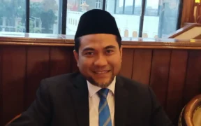 Wakil Ketua Komisi D DPRD Provinsi Jawa Timur, Khusnul Arif, mendorong pemerintah daerah untuk mempercepat perbaikan infrastruktur jelang libur Nataru