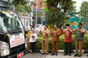 Wali Kota Batu Lepas Bantuan untuk Korban Banjir Sumatera dan Aceh