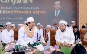 Dua ulama kharismatik, pengasuh pondok pesantren besar, hadir dalam satu majelis bersama Doakan Bandara KASA