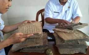 Warisan Leluhur, Pemkab Probolinggo Digitalisasi Naskah Kuno Warga