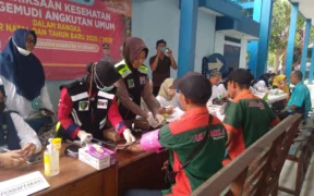 Jelang Nataru, Sopir Angkutan Umum di Situbondo Jalani Tes Kesehatan
