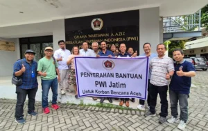 PWI Jatim Salurkan Bantuan untuk Korban Bencana Aceh