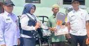 Pemerintah Kabupaten (Pemkab) Situbondo menyerahkan bantuan 62 unit alat mesin pertanian (alsintan) kepada kelompok tani