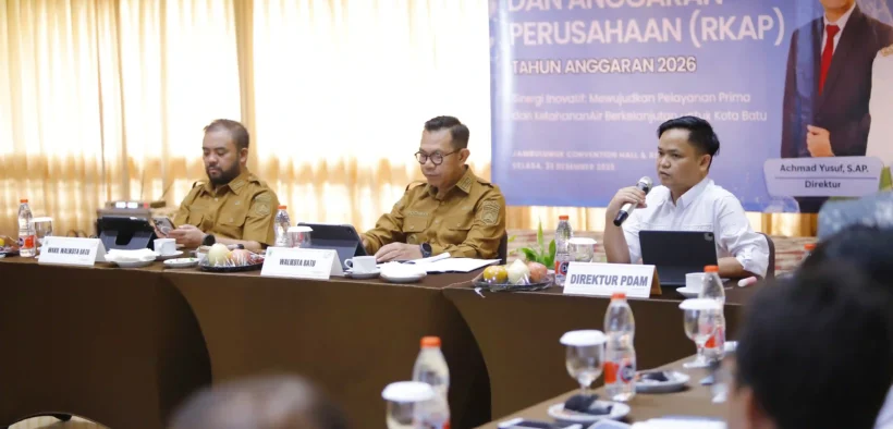 Wali Kota Batu Nurochman menegaskan Perumdam Among Tirto harus memperkuat layanan air bersih, lindungi sumber mata air melalui RKA 2026.