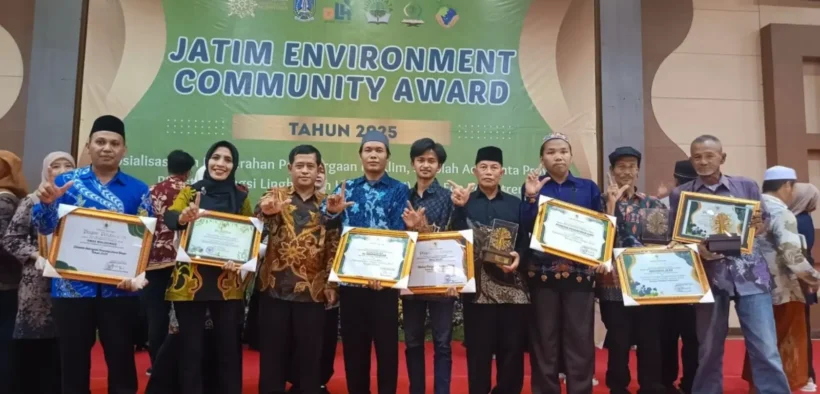 Kabupaten Probolinggo kembali menorehkan prestasi membanggakan di bidang lingkungan hidup. Dalam ajang Jatim Environment Community Award 2025