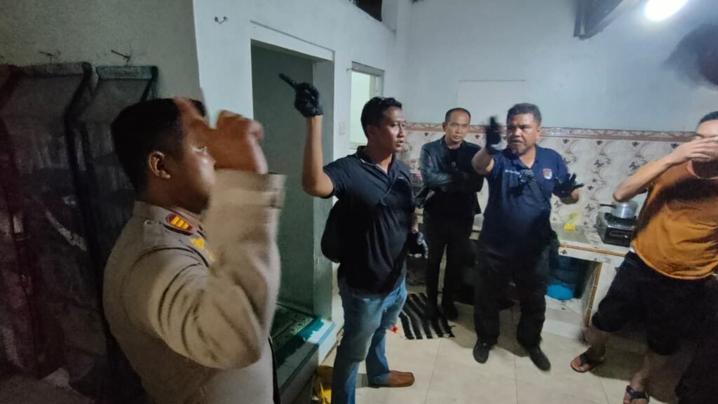 Polisi Selidiki Kematian Tiga Anggota Keluarga di Besuki Situbondo