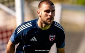 Maarten Paes ke Persib