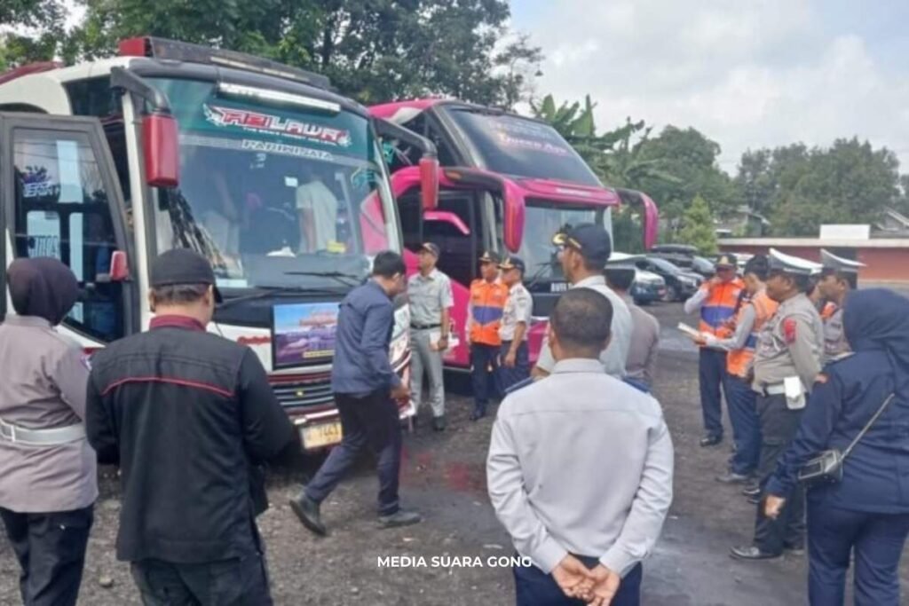 rampcheck bus wisata Bromo