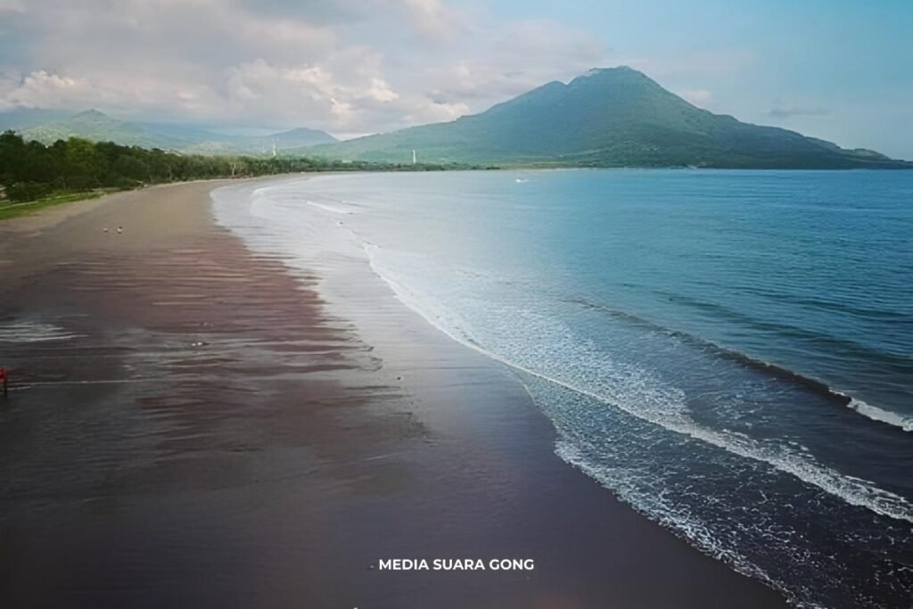 wisata Pantai Cepi Watu